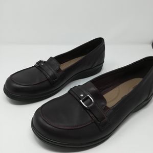 Clarks Collection Plum Women's 9 1/2 Loafers